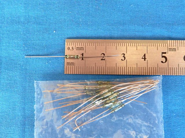 Reed-Switch-China-7mm--6x4-P1350720.JPG