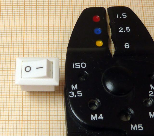 Floalt-Switch--topview-6x4-P1360459.JPG