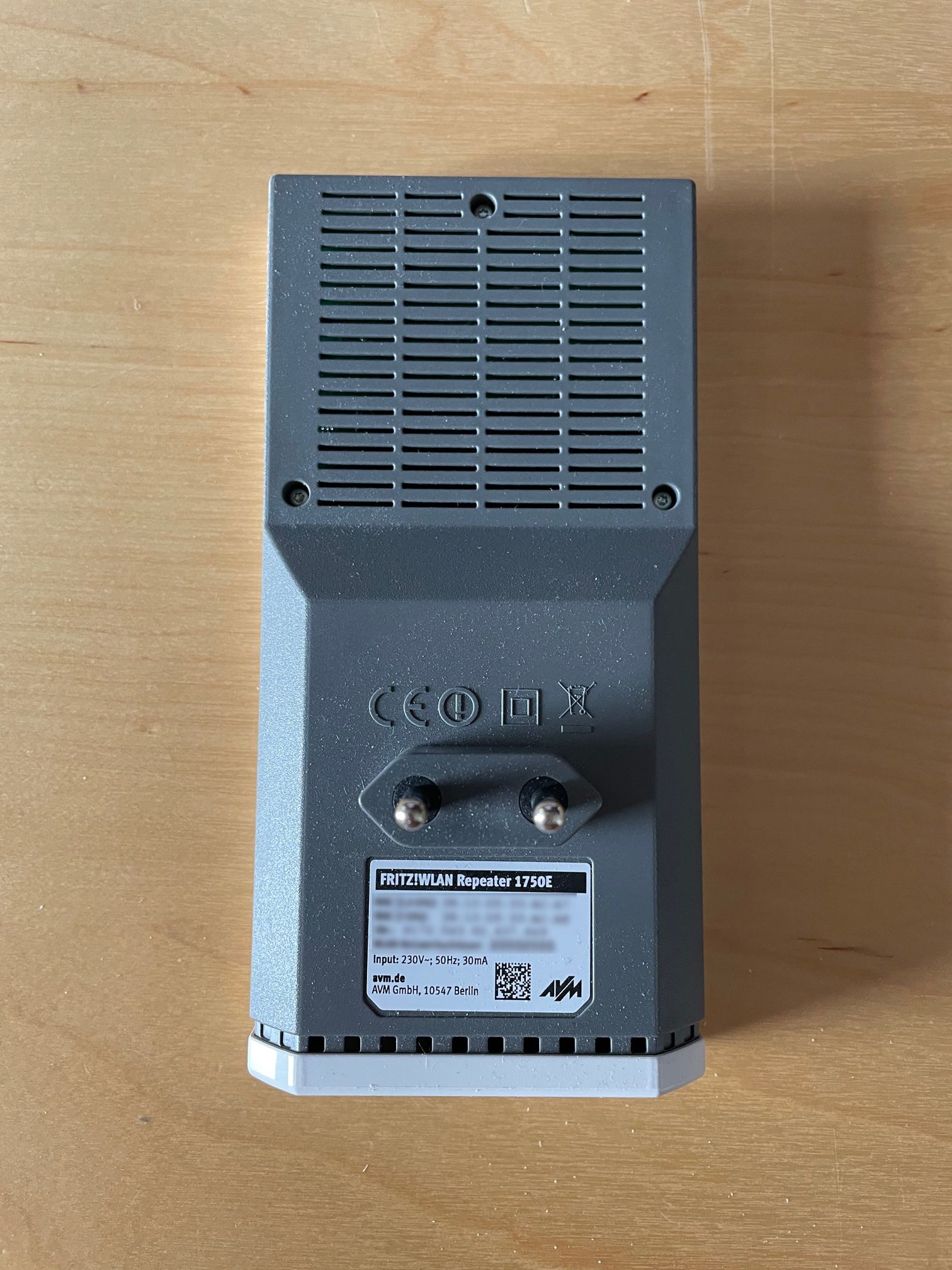 Repeater 1750E-2.jpg