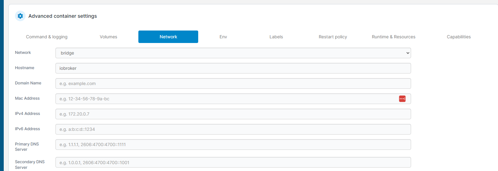 2023-04-03 21_10_01-Portainer _ local.png